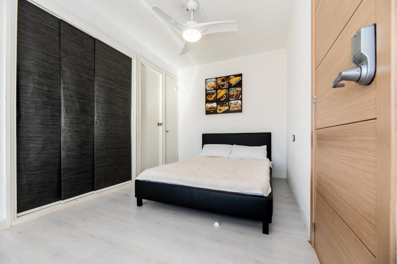 Appartamento Bright Studio With The Seaview And Swimming Pool La Manga del Mar Menor Esterno foto