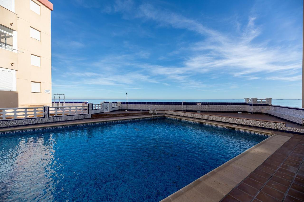 Appartamento Bright Studio With The Seaview And Swimming Pool La Manga del Mar Menor Esterno foto