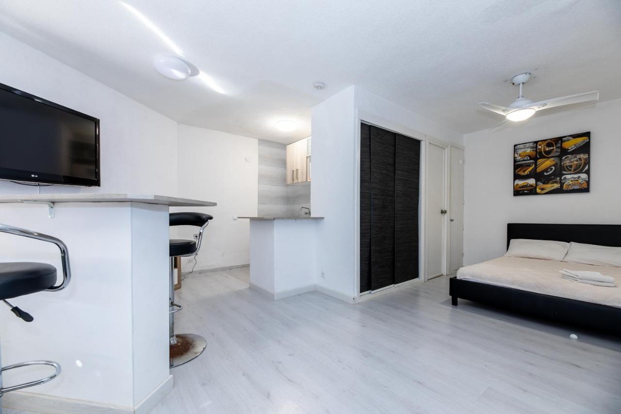 Appartamento Bright Studio With The Seaview And Swimming Pool La Manga del Mar Menor Esterno foto